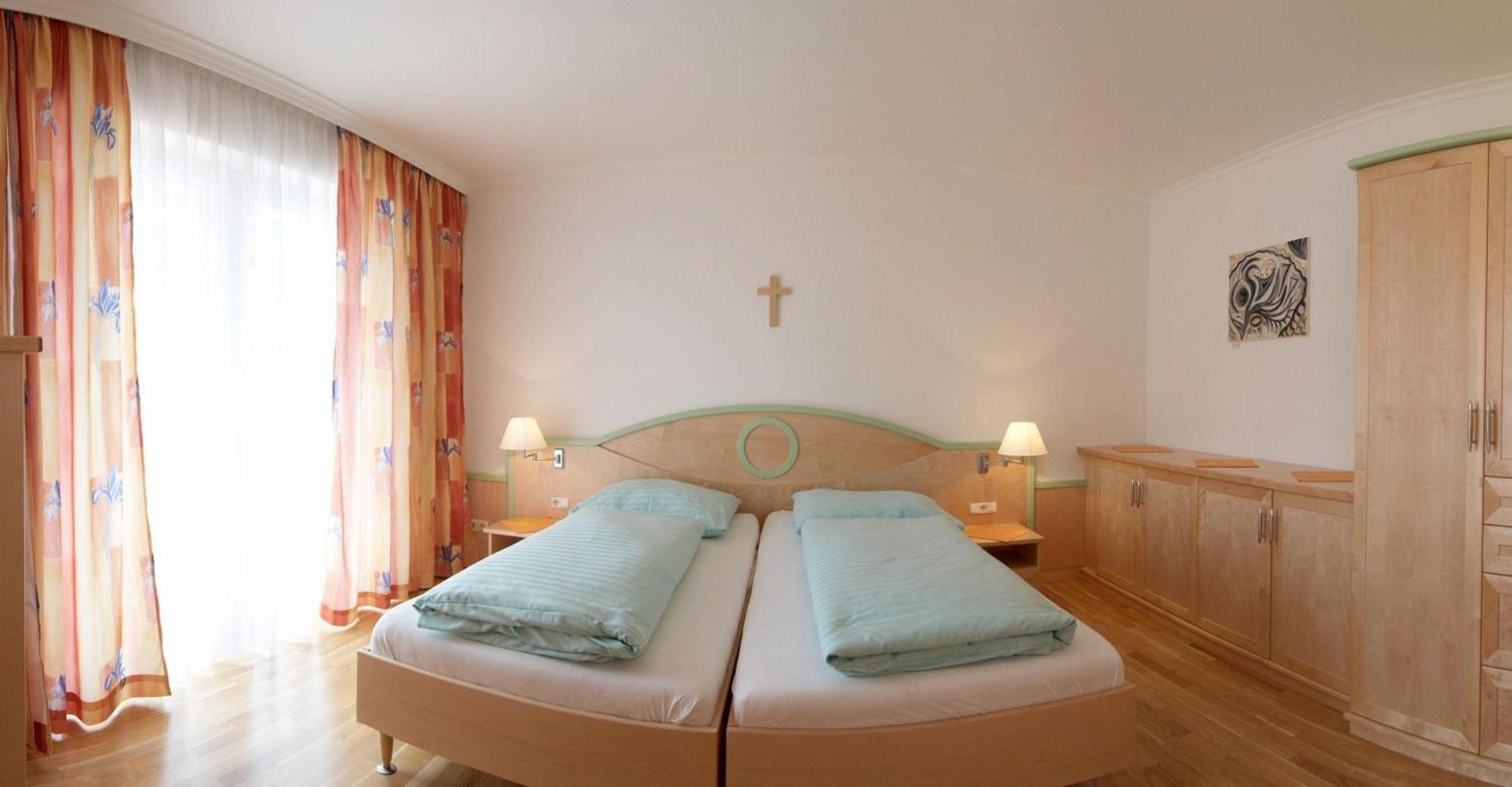 Hotel Zum Kirchenwirt Mariazell Exterior foto